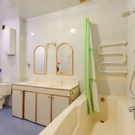 In On Kupalovskaya Apartment