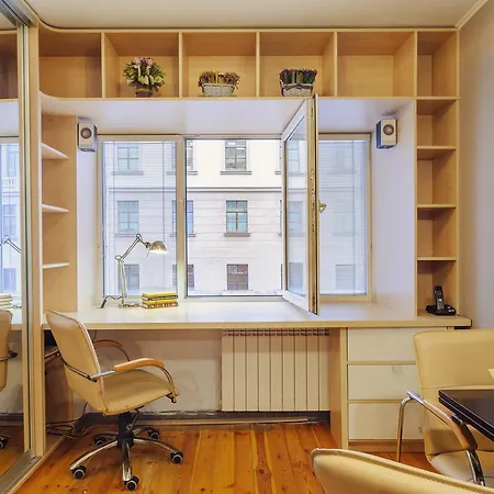 In On Kupalovskaya Apartment