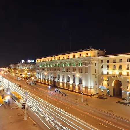 In On Kupalovskaya