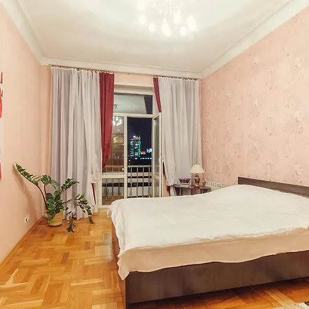 In On Kupalovskaya *