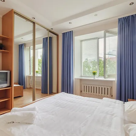 In On Kupalovskaya Apartment